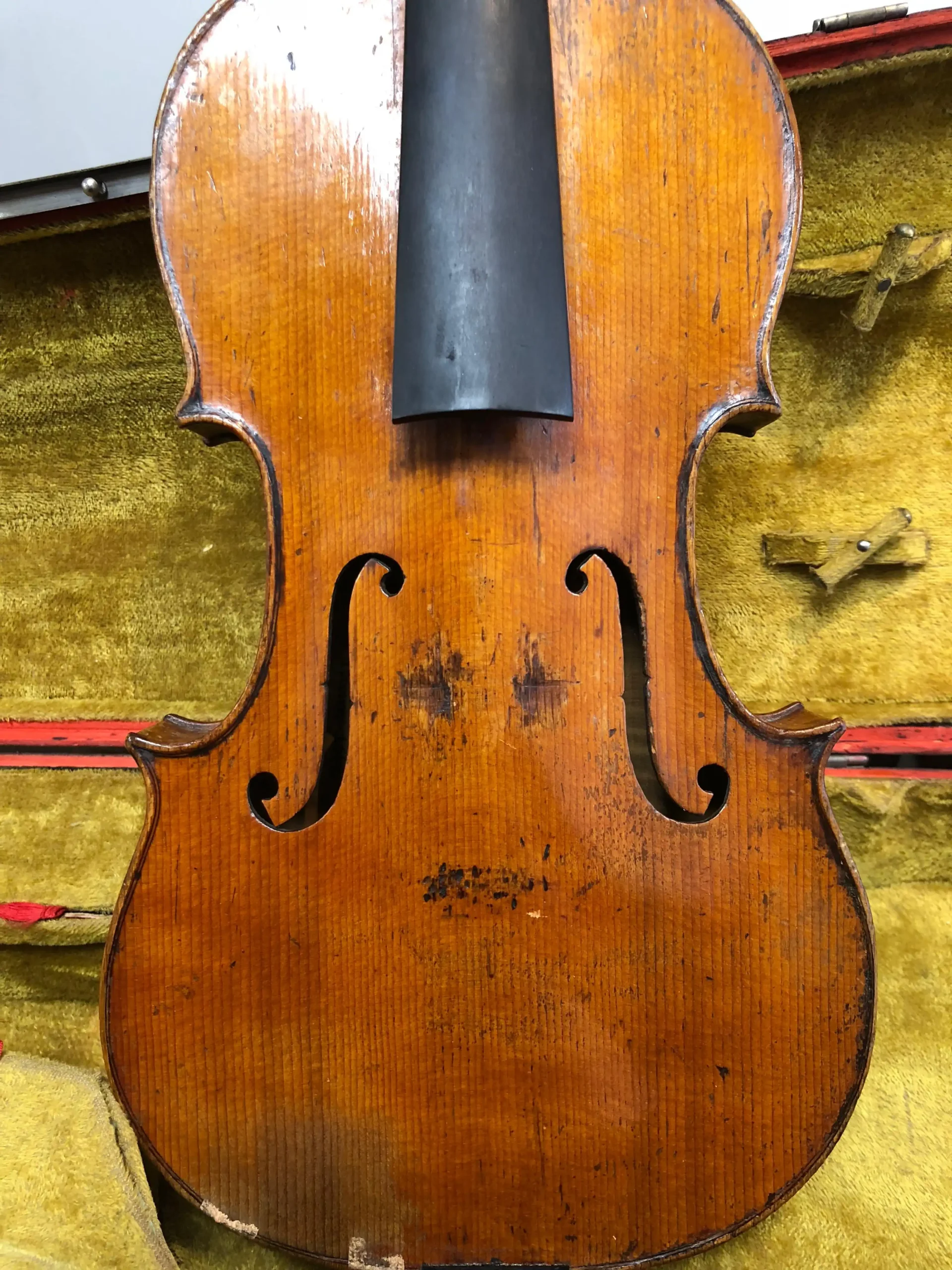 rachat d'un violon ancien abimé